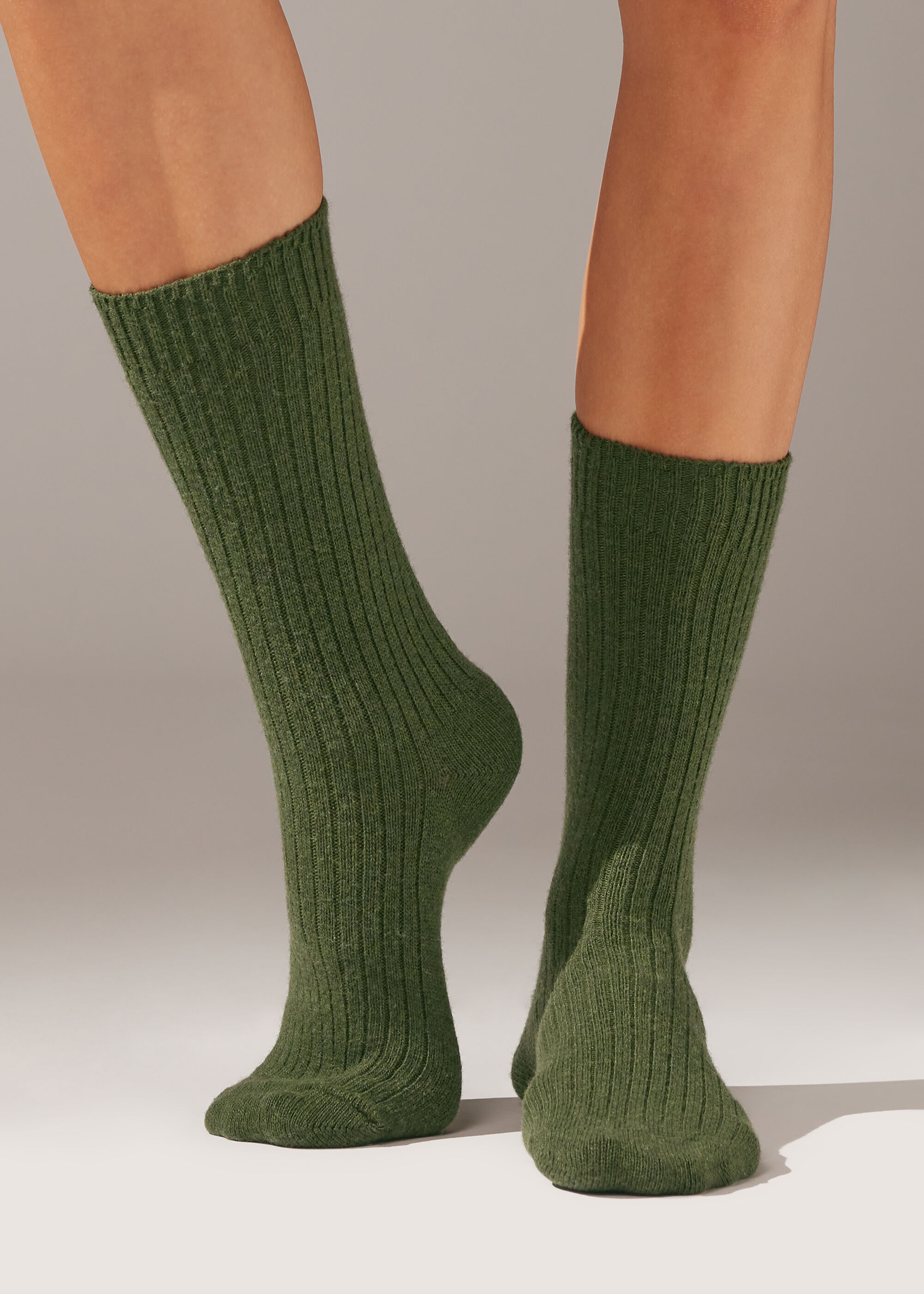 Kurze Socken in Rippe mit Wolle und Kaschmir