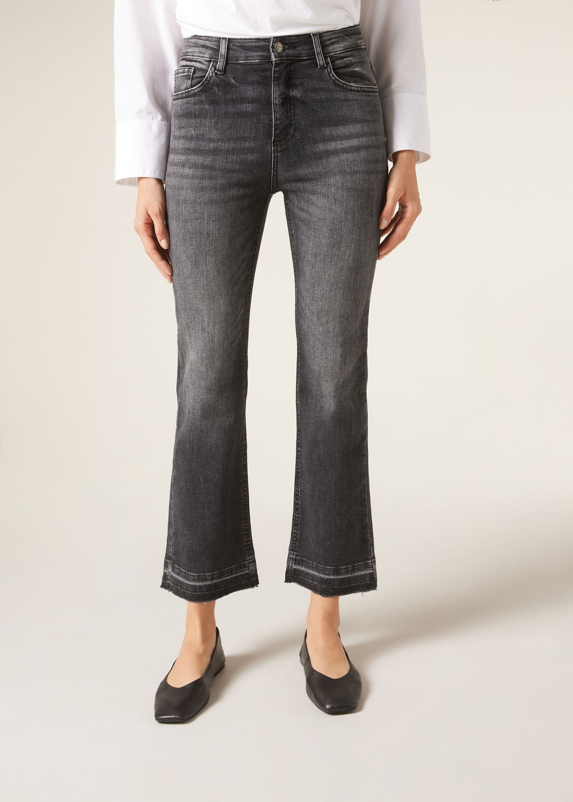Flare Jeans im Cropped-Schnitt