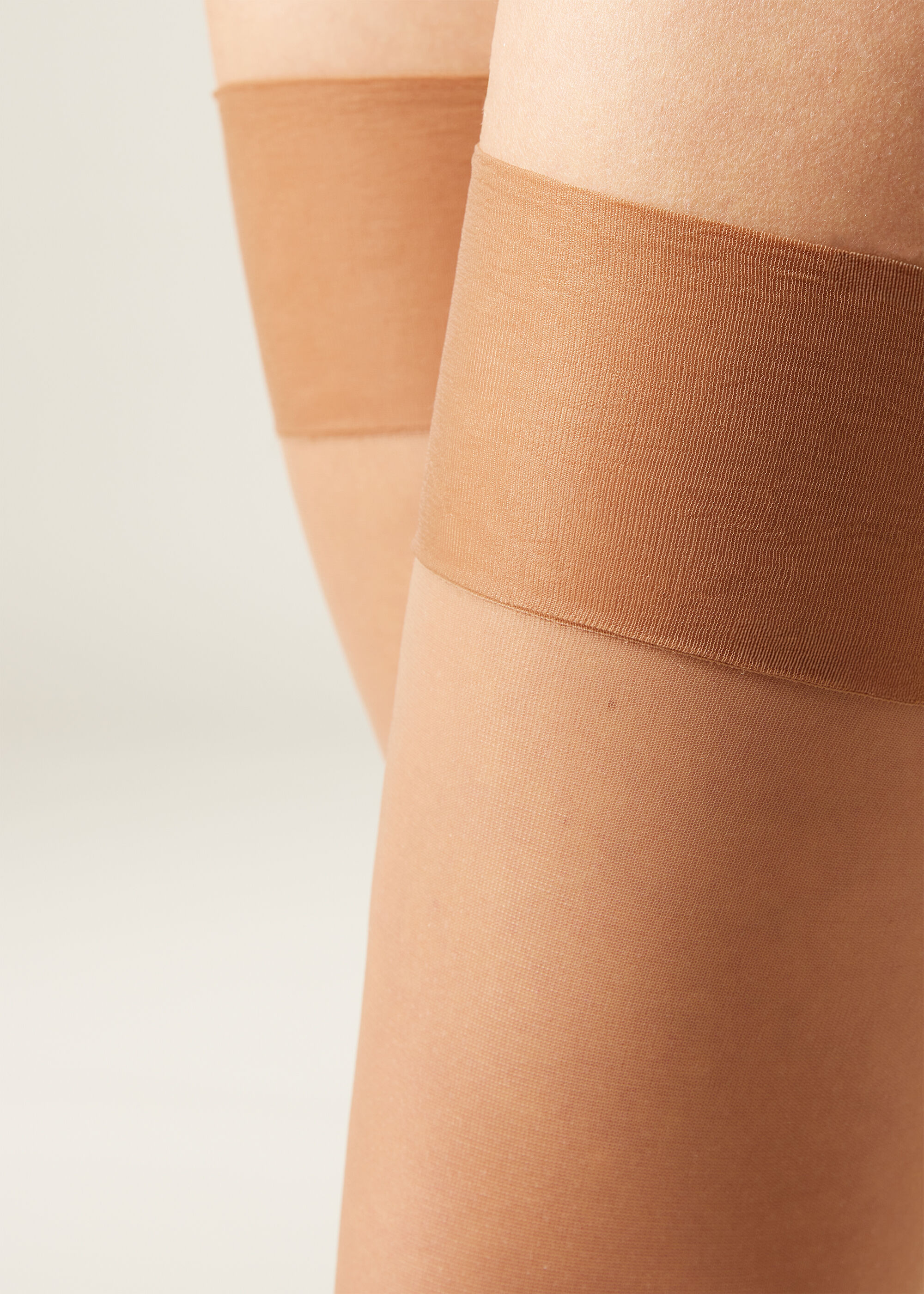20 Denier Sheer Garter Belt Effect Socks