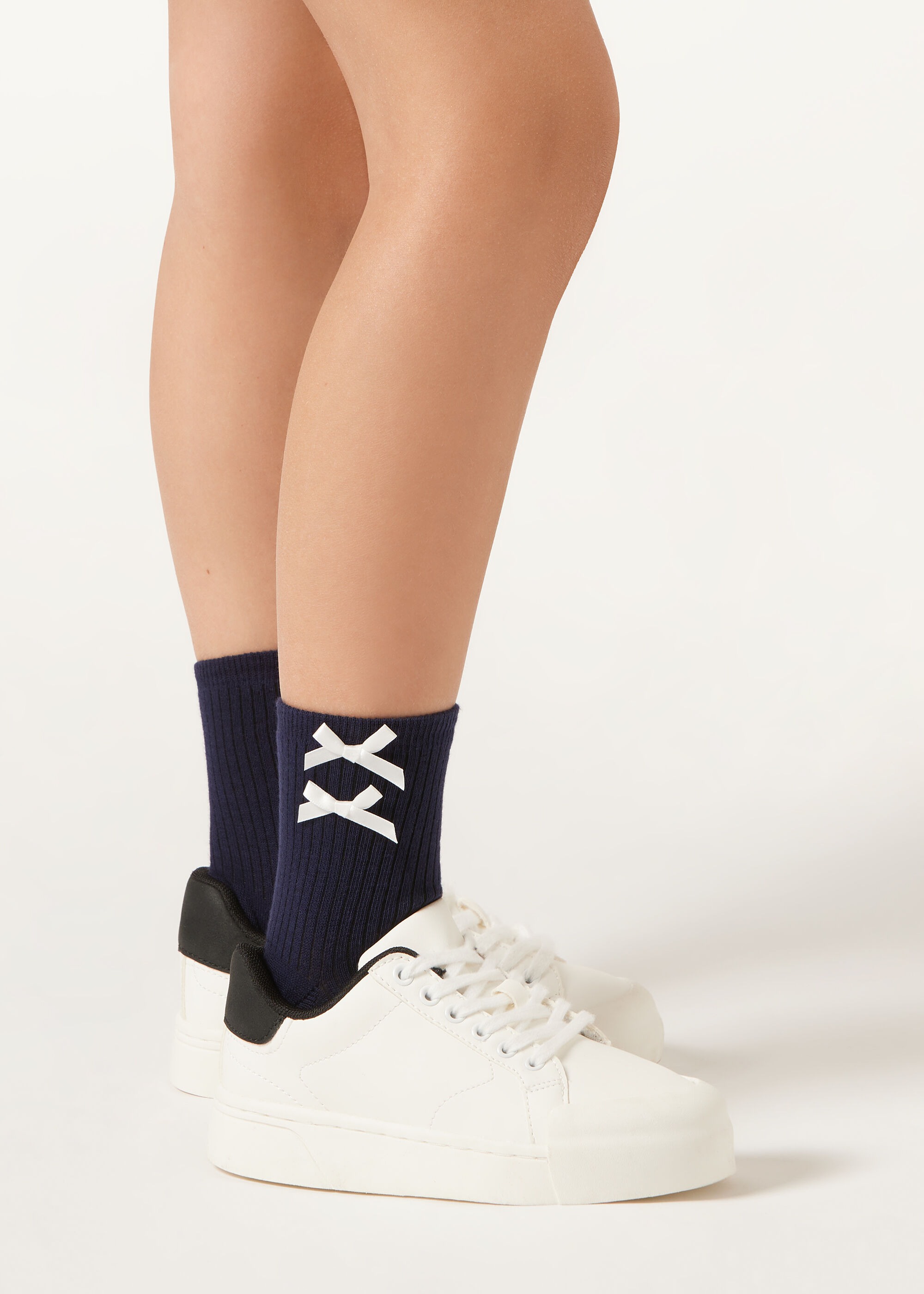 Kurze Socken mit Schleife für Mädchen