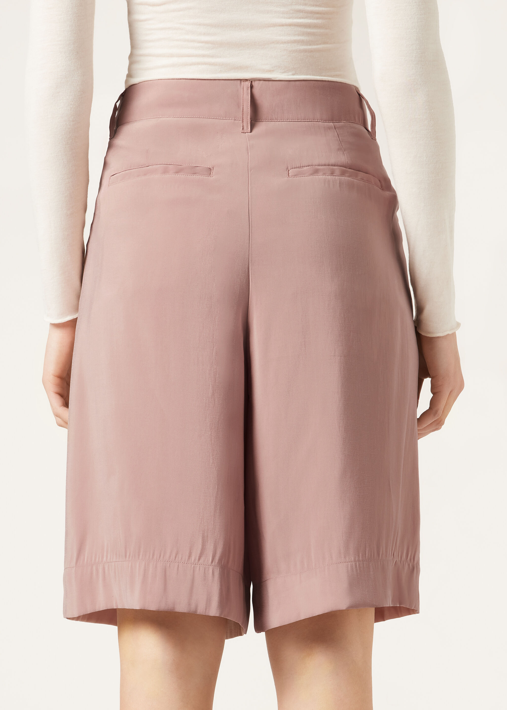 Pantaloni Bermuda Soft con Pieghe