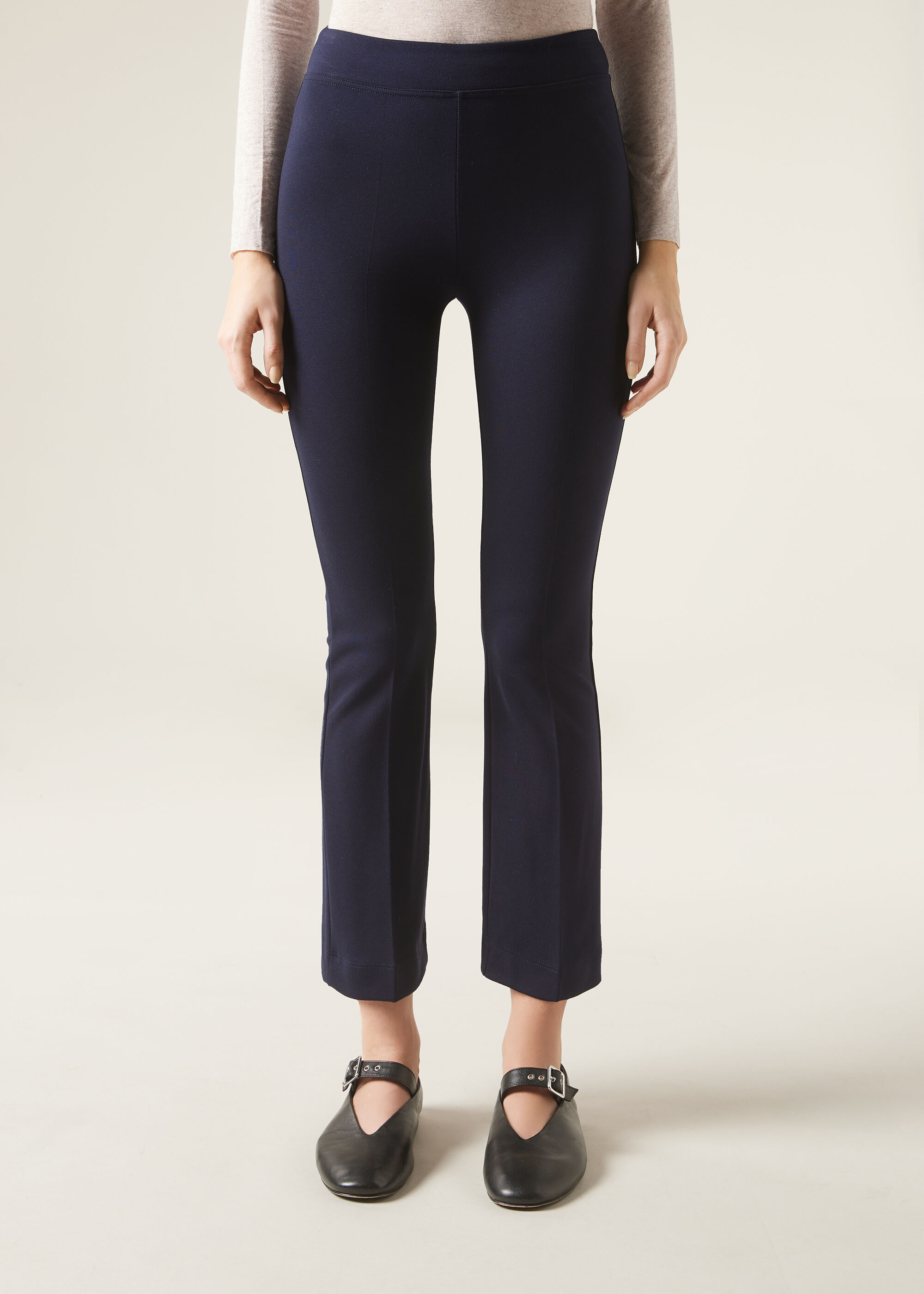 Korta utsvängda leggings