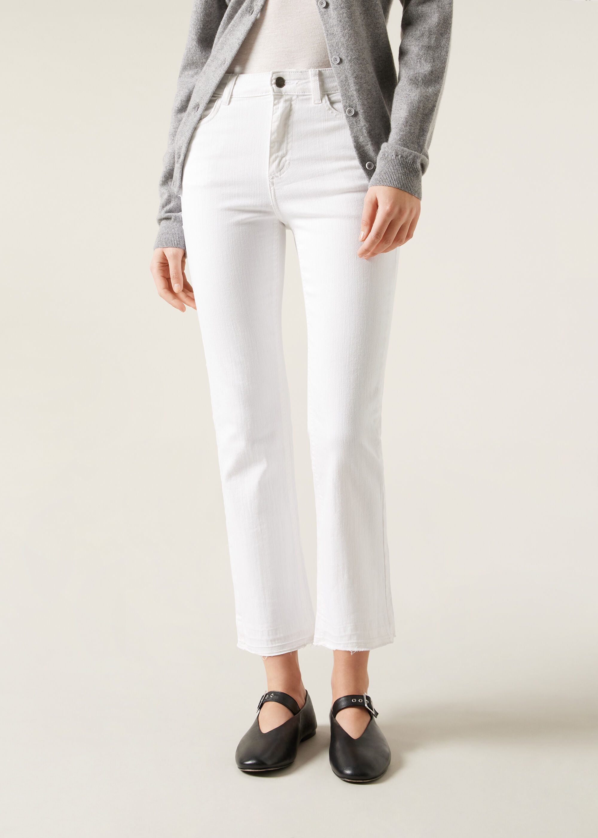 Jeans acampanados cropped
