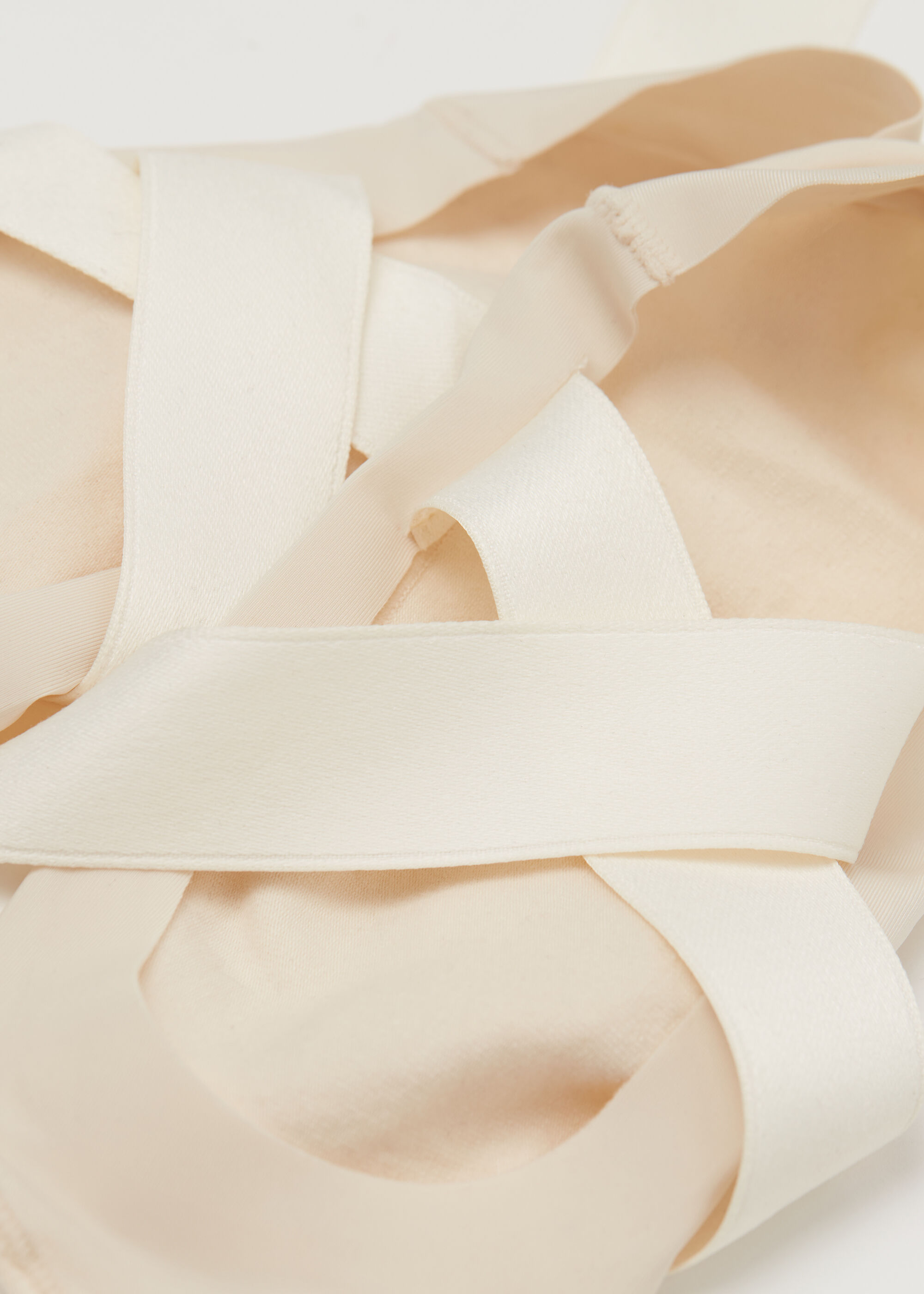 Invisible Socks with Ribbon