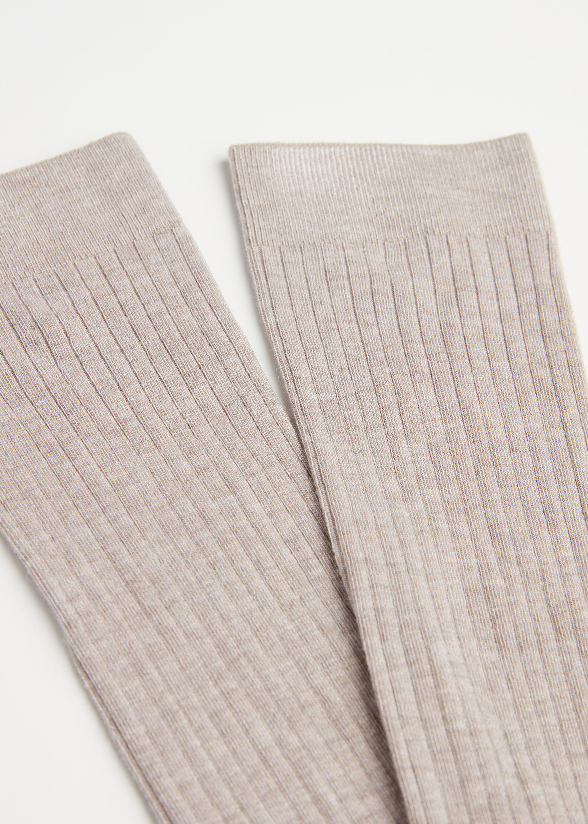 Chaussettes longues en cachemire côtelées