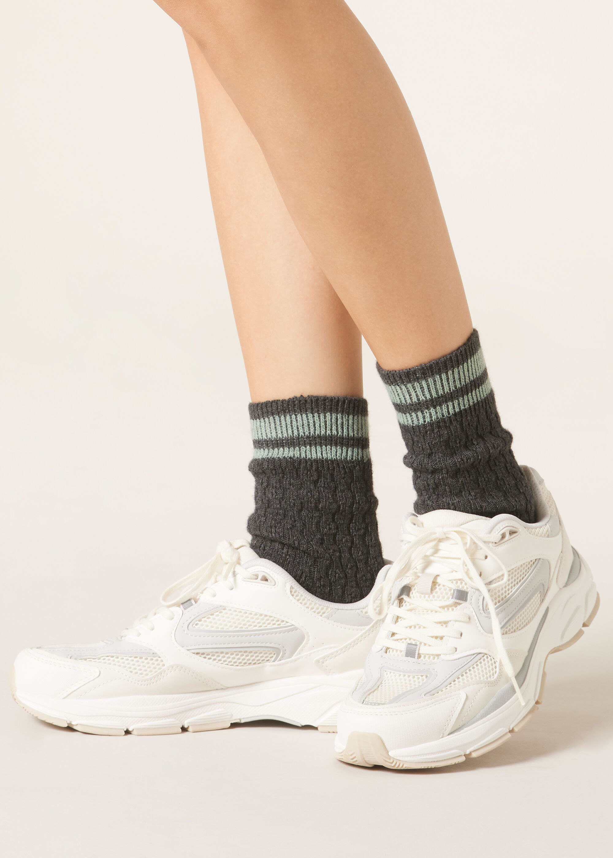 Socken mit Kaschmir und Muster