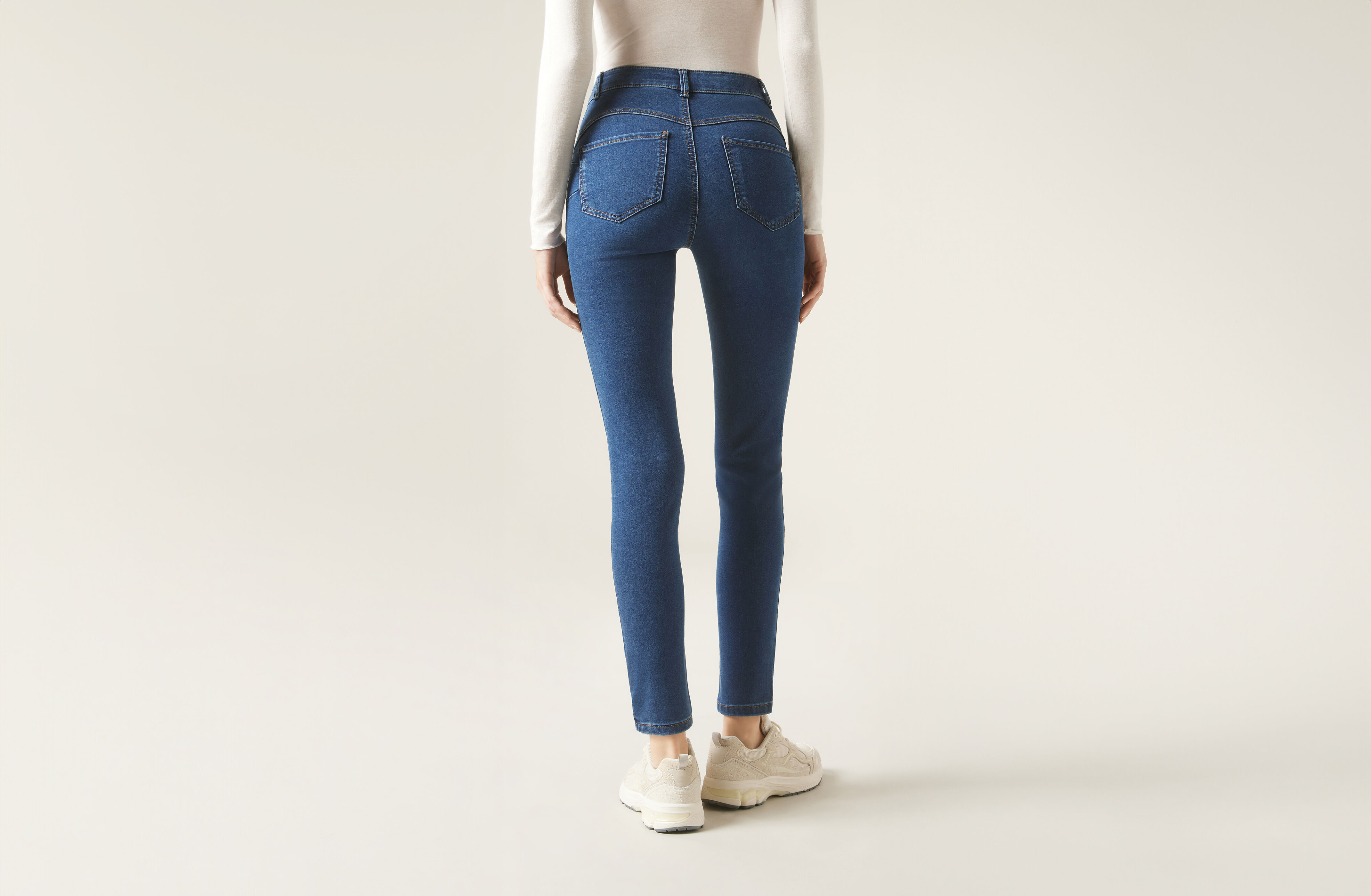 Soft Touch High-Waist Skinny Push-up Jeans