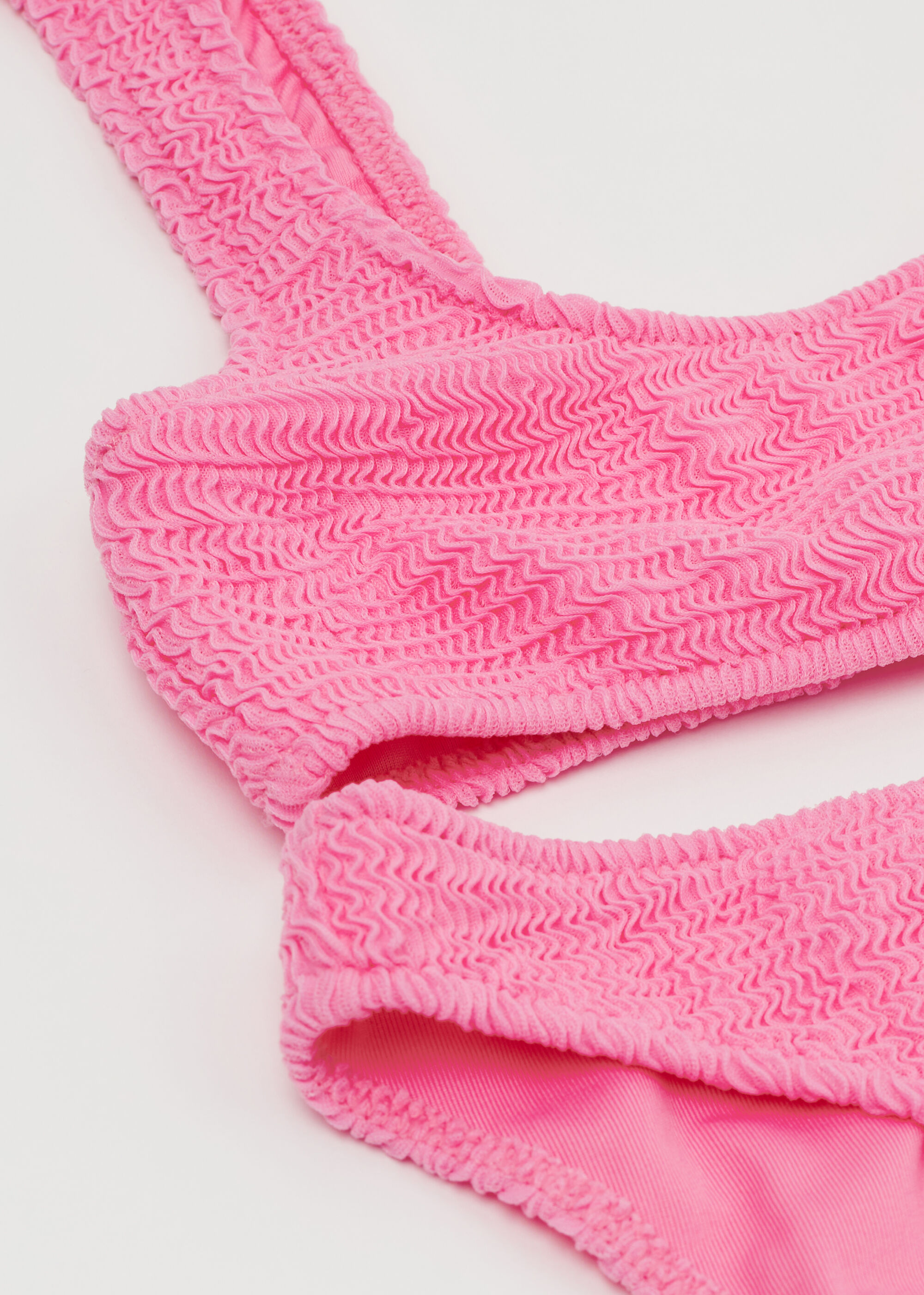 Bikini Girls’ Crinkle Waves