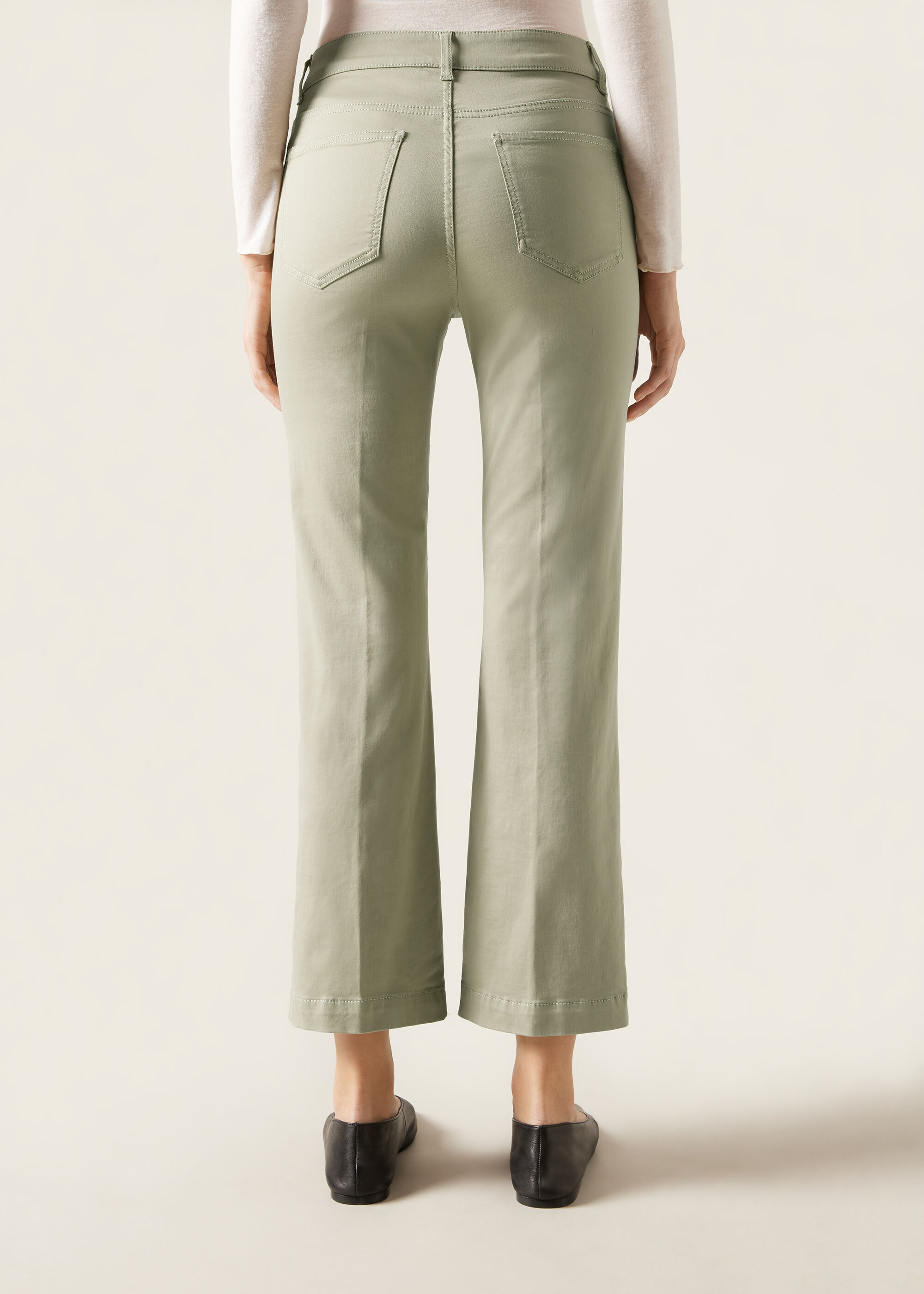 Cropped Flared Comfort Jeans