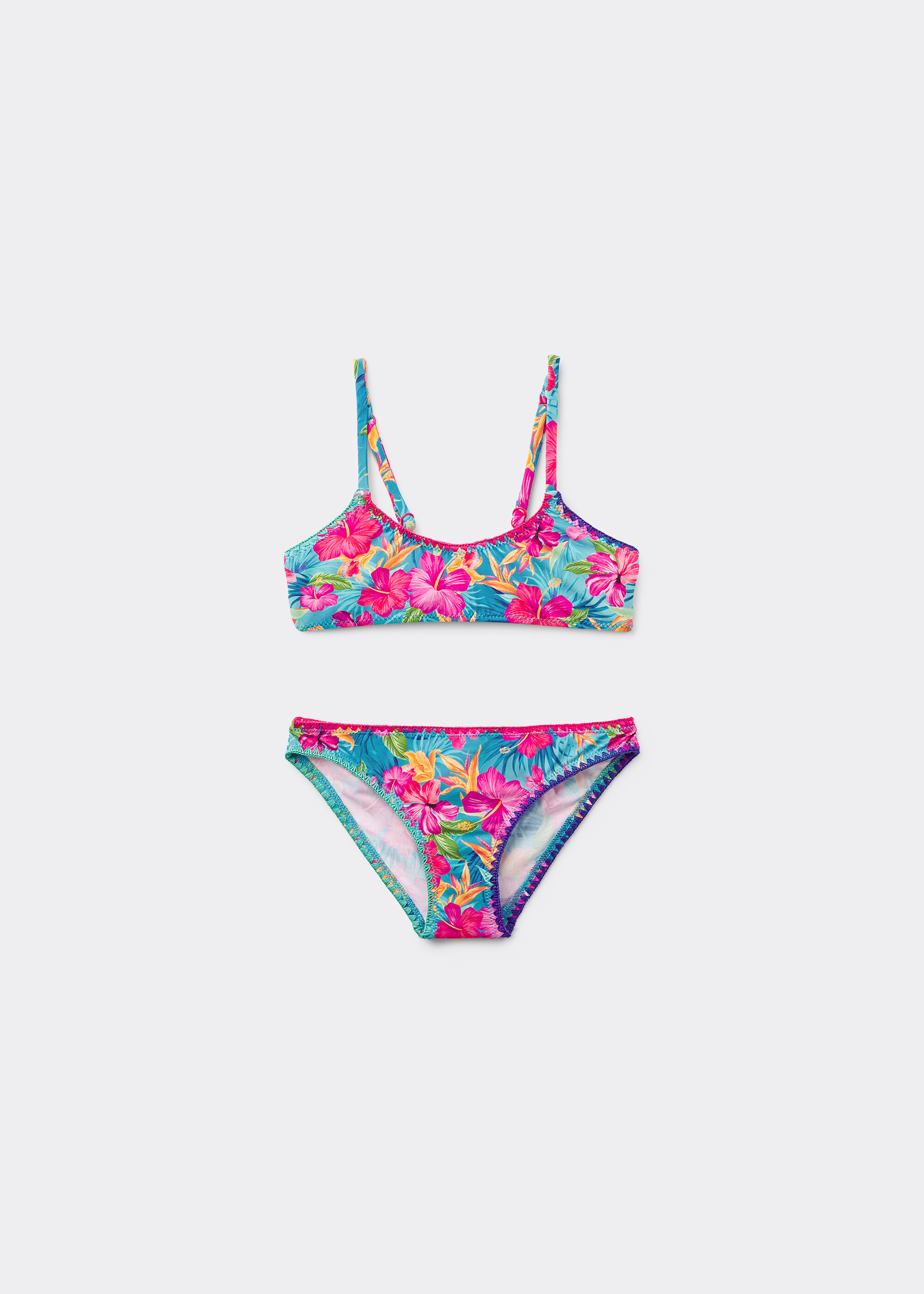 Bikini Girls’ Colorful Tropics