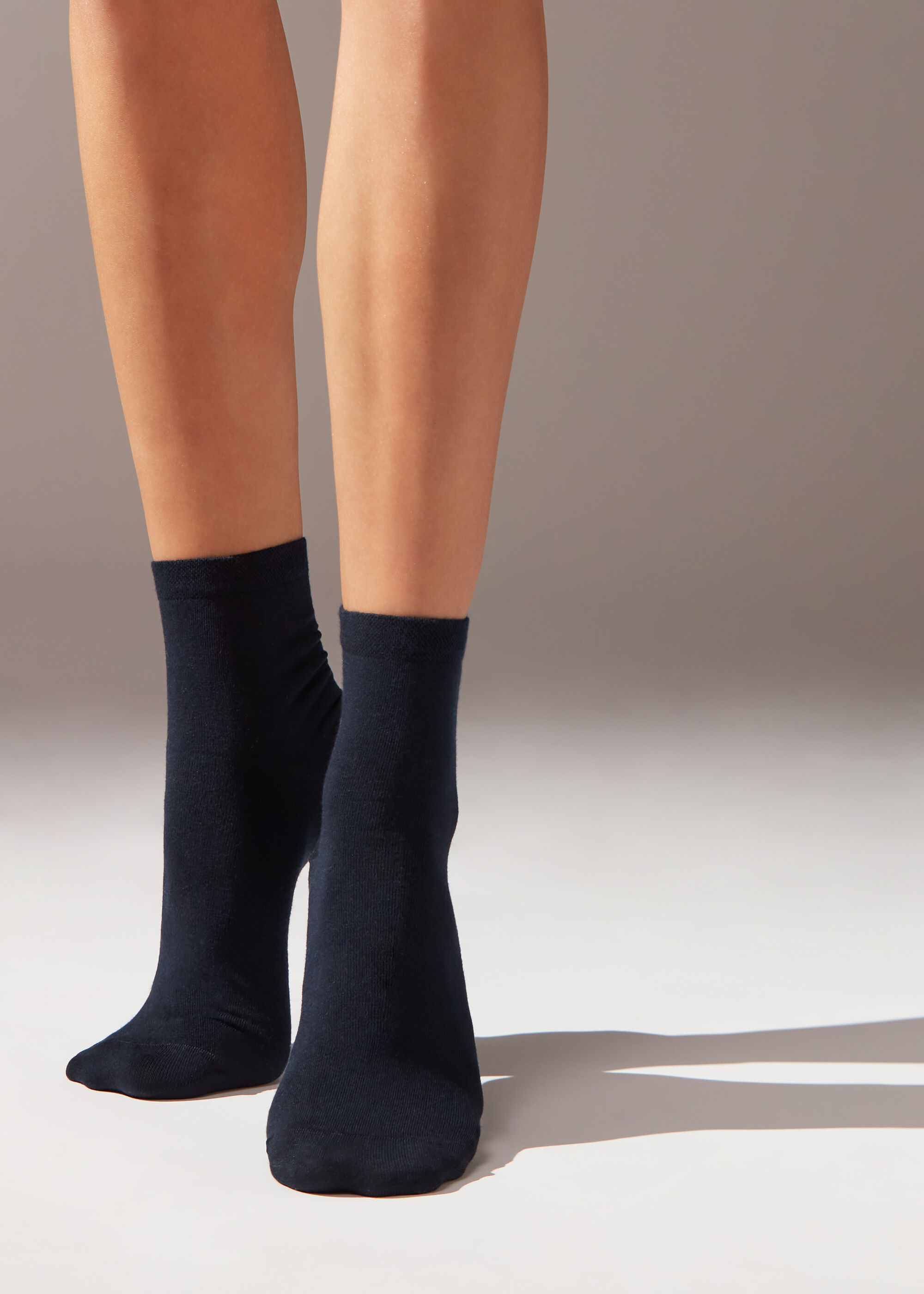 Trim Detail Short Socks