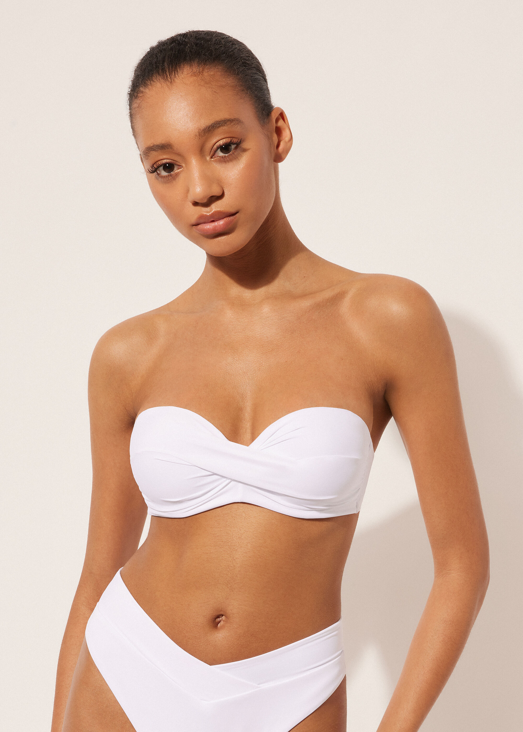 Bandeau-Bikini Licht Gewatteerd Indonesia